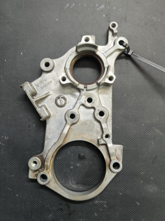 Корпус верхних сальников коленвала Suzuki 40-60