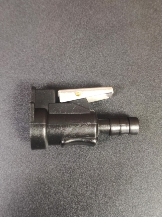 Фитинг топливный 