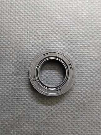 Сальник коленвала Honda 15