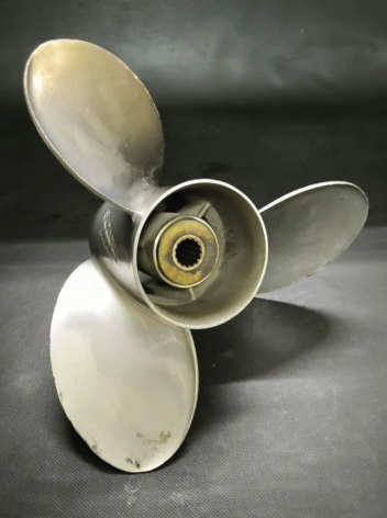 Винт гребной Suzuki 150-300 (14-3/4 х23 шаг)
