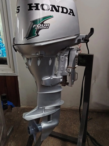 Лодочный мотор Honda BF 25 D