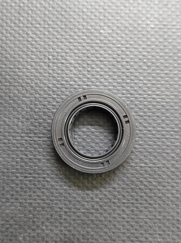 Сальник коленвала Honda 15