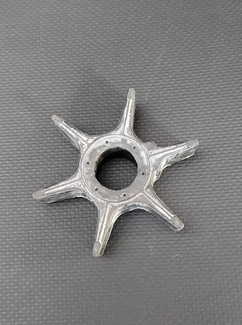 Крыльчатка помпы охлаждения Suzuki 40-65