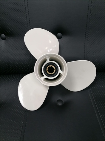 Винт Yamaha 40-60 10-3/8 х13